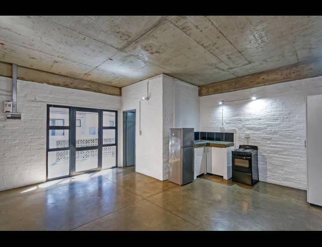 0.5 BEDROOM APARTMENT FOR SALE IN MABONENG